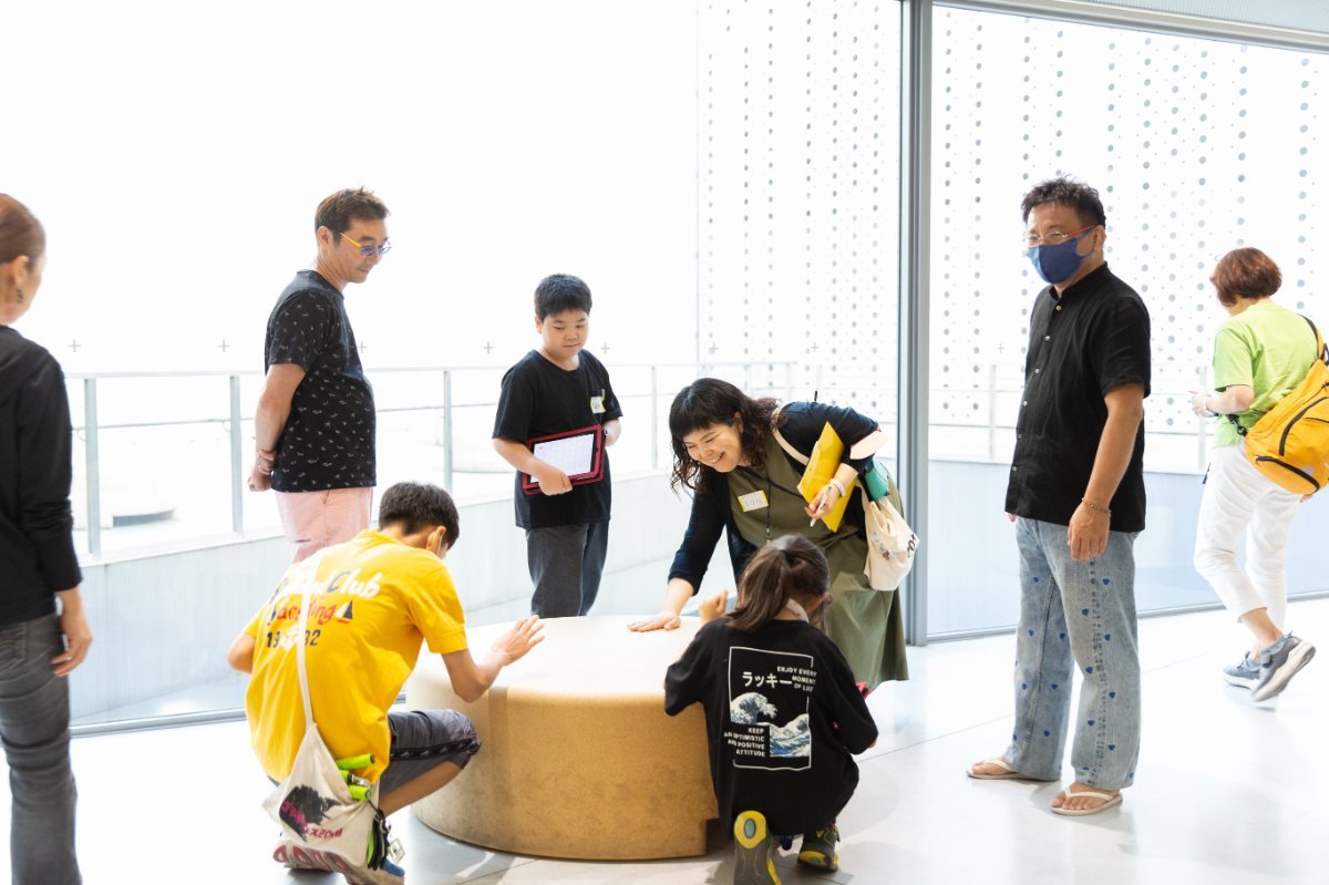 創る！見つける！つなげる！おがわっ子の活動 障害のあるお子さんと楽しむ “美術館で音探し”ワークショップ